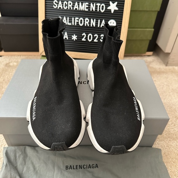 Authentic, can fit 5.5 - Picture 7 of 7